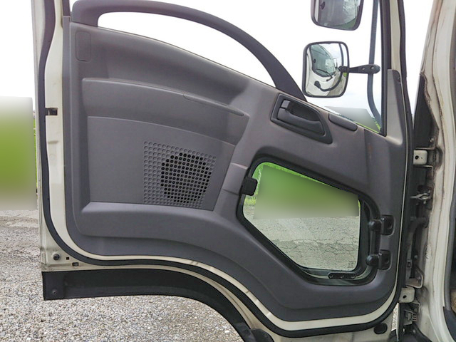 いすゞフォワードアルミバン中型（4t）[写真27]