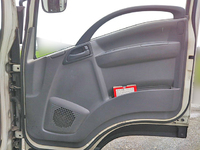 いすゞフォワードアルミバン中型（4t）[写真28]