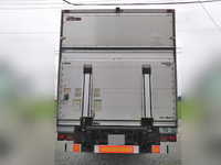 いすゞフォワードアルミバン中型（4t）[写真06]