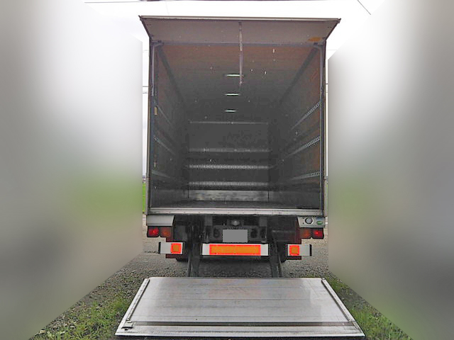 いすゞフォワードアルミバン中型（4t）[写真07]