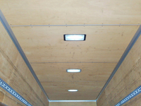 いすゞフォワードアルミバン中型（4t）[写真09]