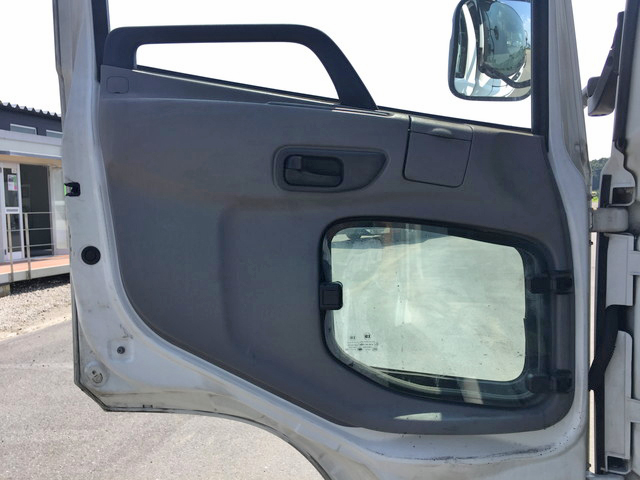 UDトラックスコンドルアームロール増トン（6t・8t）[写真28]