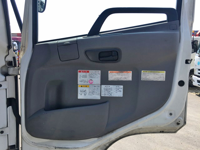 UDトラックスコンドルアームロール増トン（6t・8t）[写真29]