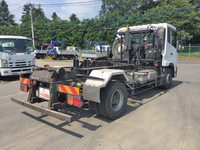 UDトラックスコンドルアームロール増トン（6t・8t）[写真02]