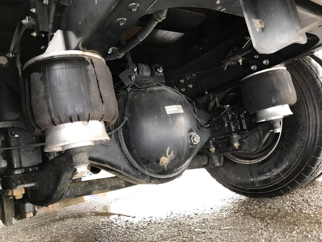 いすゞフォワードクレーン3段中型（4t）[写真20]