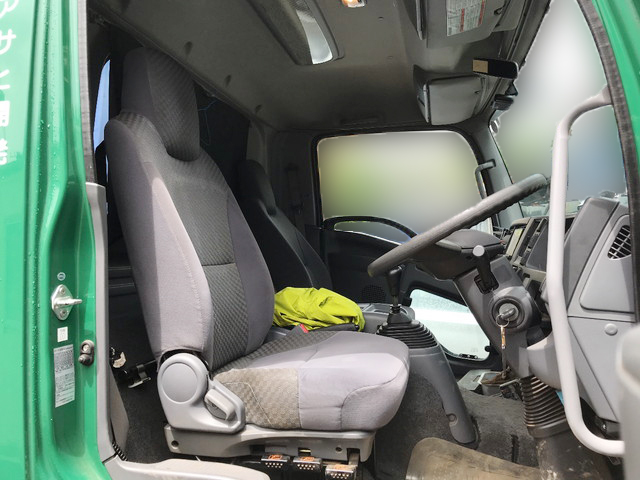 いすゞフォワードクレーン3段中型（4t）[写真26]