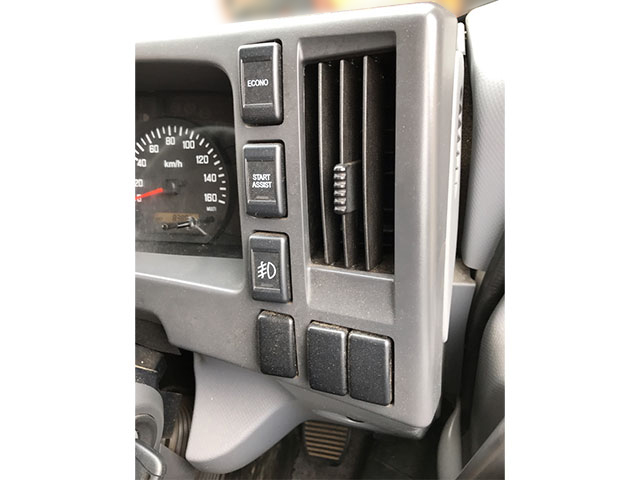 いすゞフォワードクレーン3段中型（4t）[写真32]