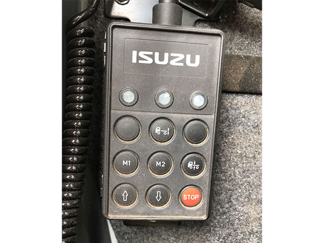 いすゞフォワードクレーン3段中型（4t）[写真36]