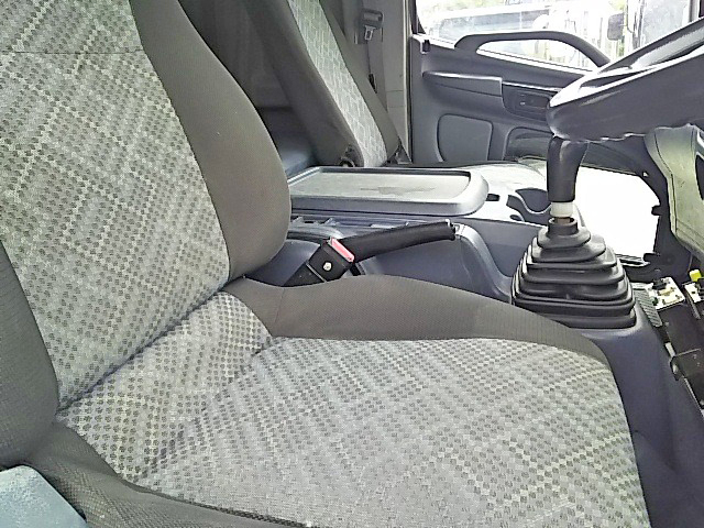 日野レンジャーダンプ中型（4t）[写真27]