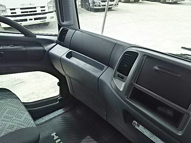 日野レンジャーダンプ中型（4t）[写真32]