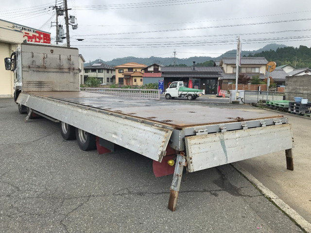 三菱ふそうスーパーグレートアルミブロック大型（10t）[写真10]