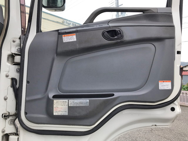 三菱ふそうスーパーグレートアルミブロック大型（10t）[写真27]