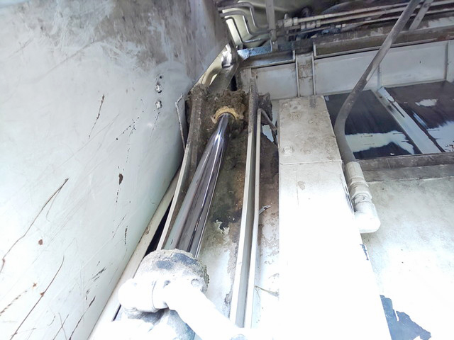 いすゞフォワードパッカー車（塵芥車）中型（4t）[写真11]