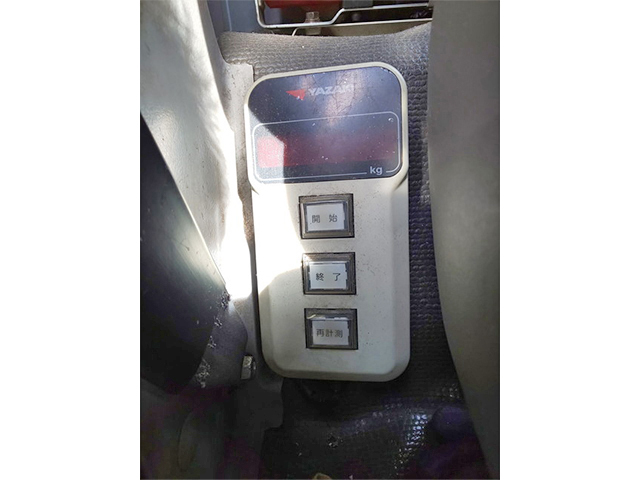 いすゞフォワードパッカー車（塵芥車）中型（4t）[写真16]