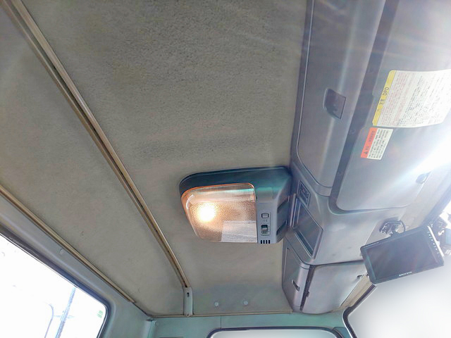 いすゞフォワードパッカー車（塵芥車）中型（4t）[写真34]