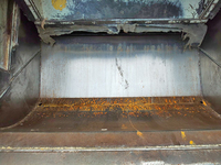 いすゞフォワードパッカー車（塵芥車）中型（4t）[写真07]