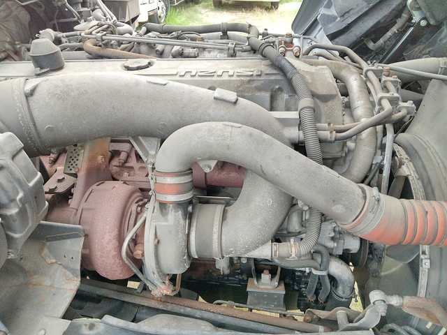 いすゞギガアルミウイング大型（10t）[写真22]