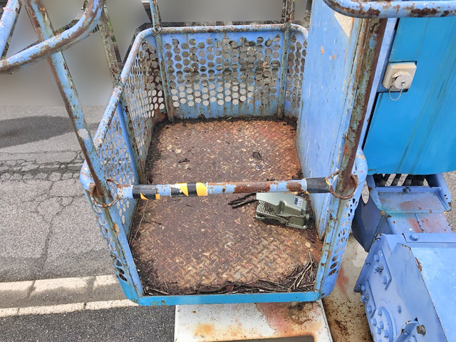 いすゞエルフ高所作業車小型（2t・3t）[写真10]