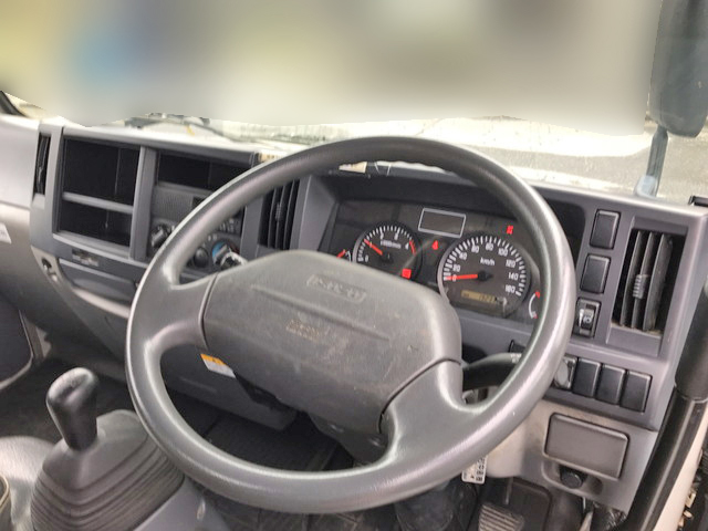 いすゞエルフ高所作業車小型（2t・3t）[写真34]