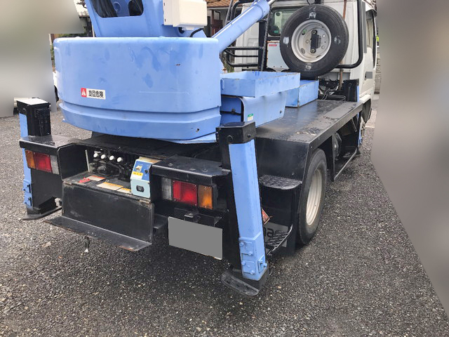 いすゞエルフ高所作業車小型（2t・3t）[写真04]