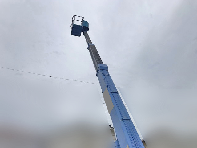 いすゞエルフ高所作業車小型（2t・3t）[写真09]