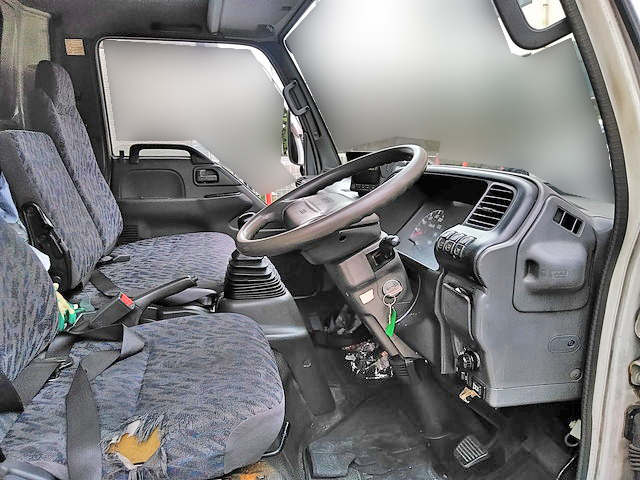 日産アトラスパネルウイング小型（2t・3t）[写真32]