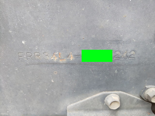 いすゞフォワードユニック5段中型（4t）[写真25]