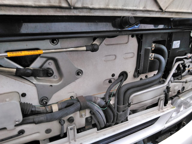 いすゞフォワードアルミウイング中型（4t）[写真12]