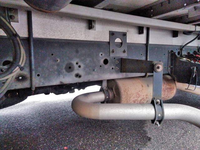 いすゞフォワードアルミウイング中型（4t）[写真14]