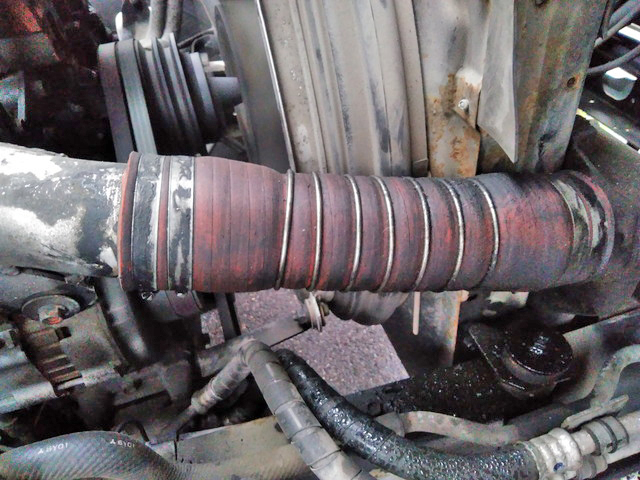 いすゞフォワードアルミウイング中型（4t）[写真17]