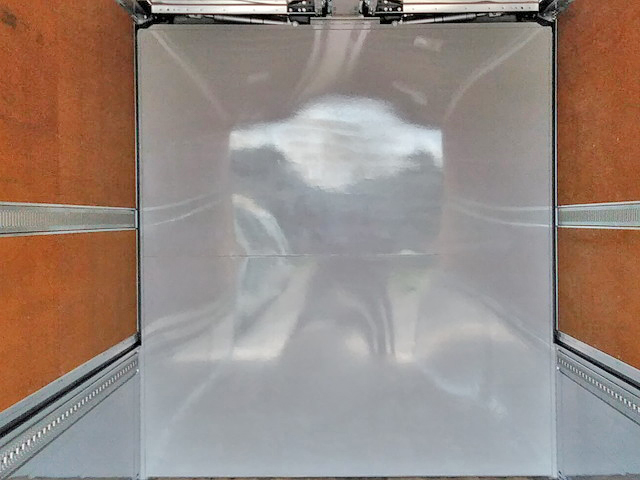 いすゞギガアルミウイング大型（10t）[写真14]