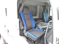 いすゞギガアルミウイング大型（10t）[写真30]