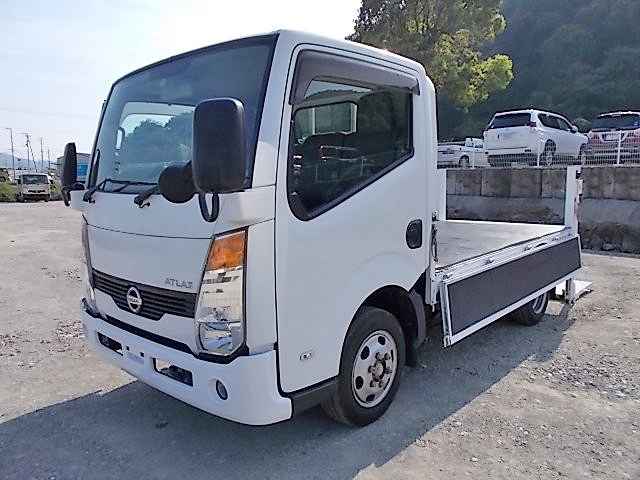 日産アトラス平ボディ小型（2t・3t）[写真09]