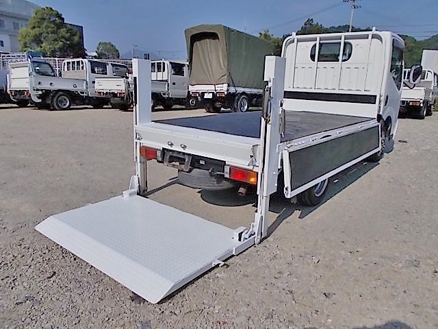 日産アトラス平ボディ小型（2t・3t）[写真10]