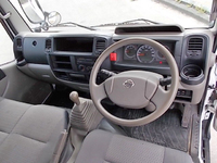 日産アトラス平ボディ小型（2t・3t）[写真31]