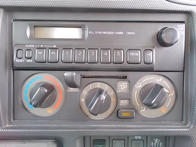 日産アトラス平ボディ小型（2t・3t）[写真33]