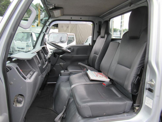 いすゞエルフ平ボディ小型（2t・3t）[写真14]