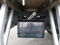 いすゞエルフ平ボディ小型（2t・3t）[写真23]