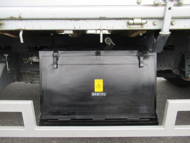 いすゞエルフ平ボディ小型（2t・3t）[写真28]