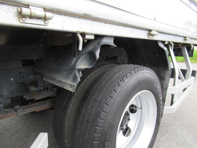 いすゞエルフ平ボディ小型（2t・3t）[写真31]