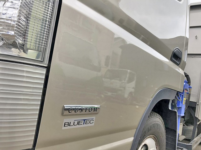 三菱ふそうキャンタークレーン6段小型（2t・3t）[写真15]