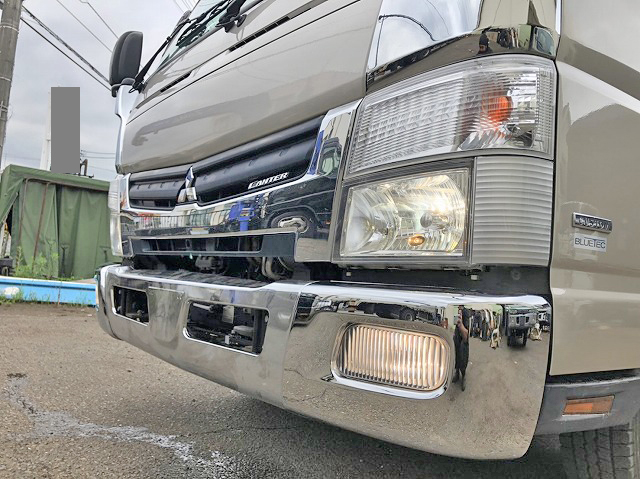 三菱ふそうキャンタークレーン6段小型（2t・3t）[写真16]