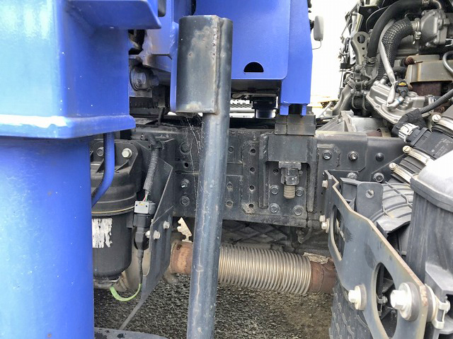 三菱ふそうキャンタークレーン6段小型（2t・3t）[写真19]