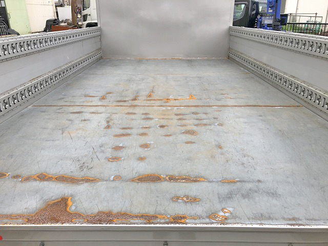 三菱ふそうキャンタークレーン6段小型（2t・3t）[写真05]