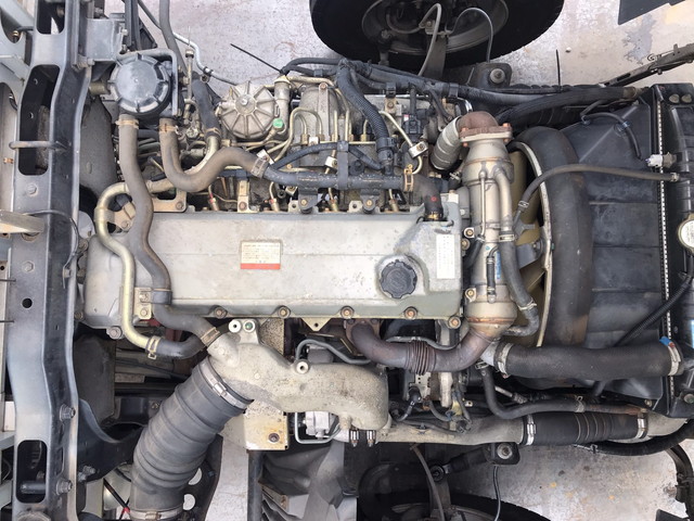 日野レンジャー幌ウイング中型（4t）[写真19]