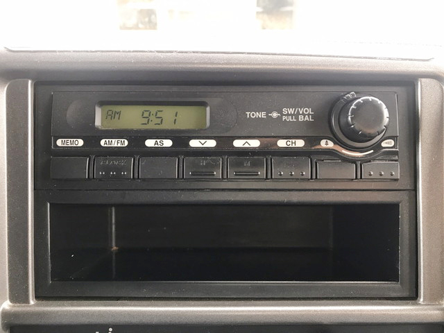 日野レンジャー幌ウイング中型（4t）[写真32]