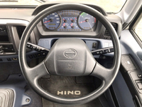 日野レンジャー幌ウイング中型（4t）[写真35]