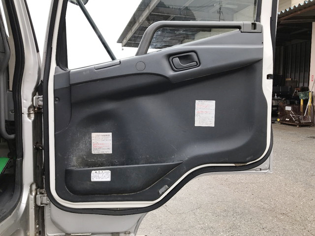 三菱ふそうファイターミキサー車（コンクリートミキサー）増トン（6t・8t）[写真31]