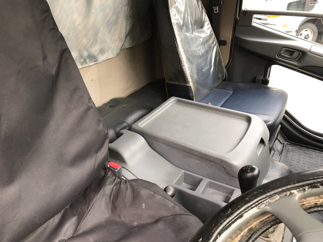 三菱ふそうファイターミキサー車（コンクリートミキサー）増トン（6t・8t）[写真34]