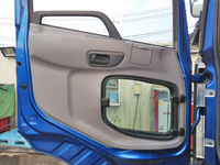 UDトラックスクオントレーラーヘッド（トラクターヘッド）大型（10t）[写真25]